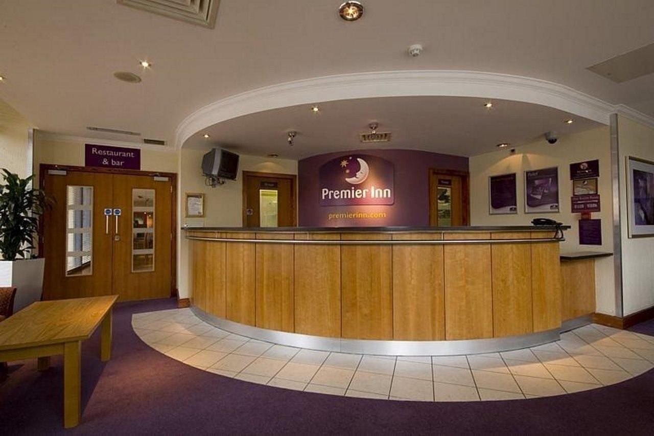 Premier Inn Edinburgh Central Buitenkant foto